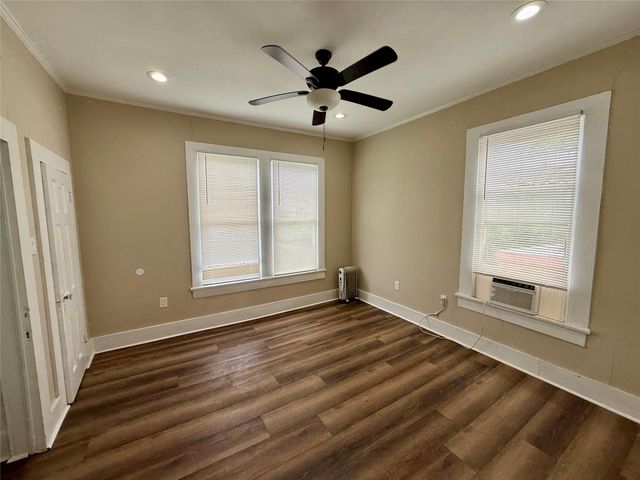 1403 14th Street 4, Huntsville, TX 77340