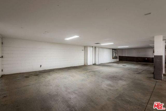 117 Ocean Front Walk, Santa Monica, CA 90291