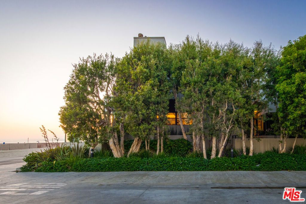 117 Ocean Front Walk, Santa Monica, CA 90291 — photo 5
