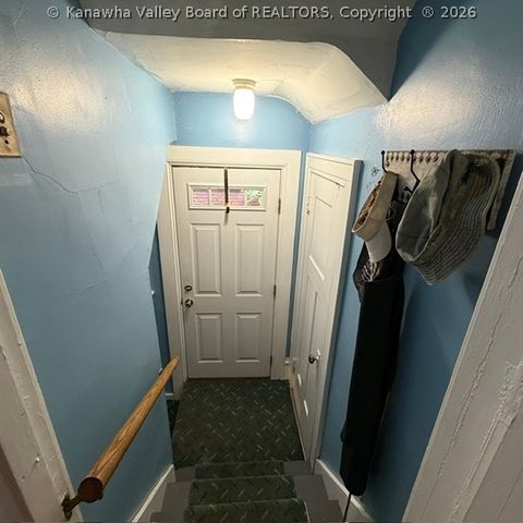 1599 Quarrier Street A, Charleston, WV 25311