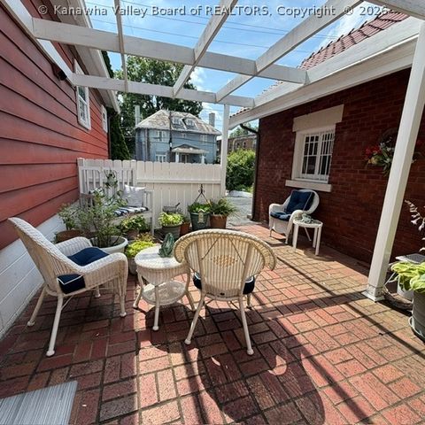 1599 Quarrier Street A, Charleston, WV 25311