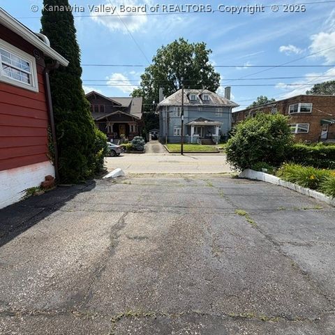 1599 Quarrier Street A, Charleston, WV 25311