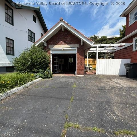 1599 Quarrier Street A, Charleston, WV 25311