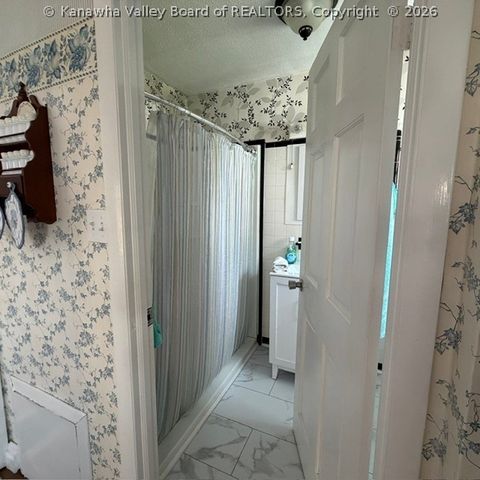 1599 Quarrier Street A, Charleston, WV 25311