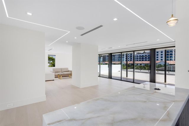 310 NE 2nd Street, Boca Raton, FL 33432