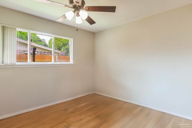 1050 Langley Ave, Pensacola, FL 32504