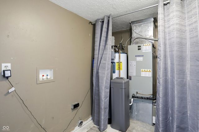 1882 Chatham Place, Danville, IN 46122