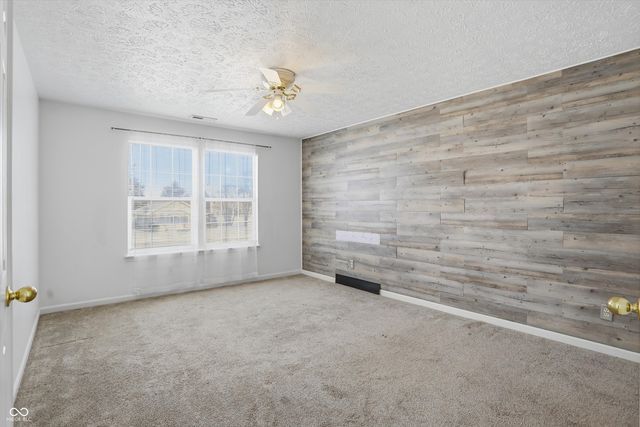 1882 Chatham Place, Danville, IN 46122