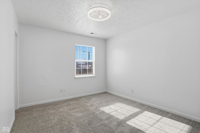 1882 Chatham Place, Danville, IN 46122