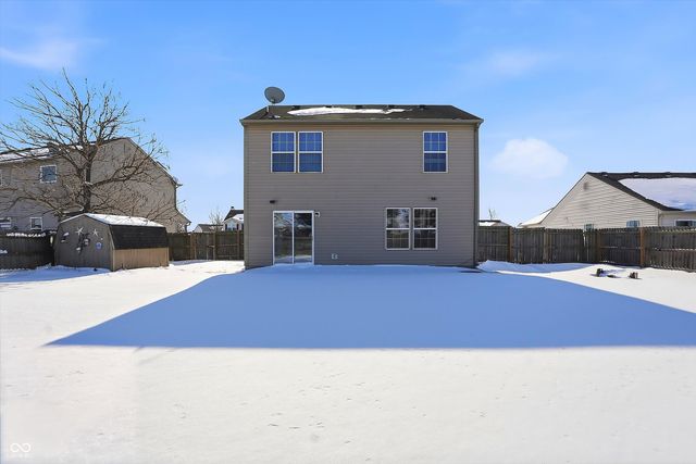 1882 Chatham Place, Danville, IN 46122