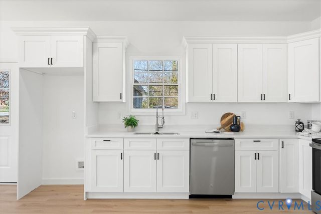 811 Spruce St, Hopewell, VA 23860