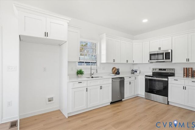 811 Spruce St, Hopewell, VA 23860