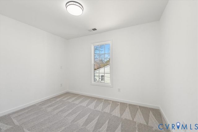 811 Spruce St, Hopewell, VA 23860