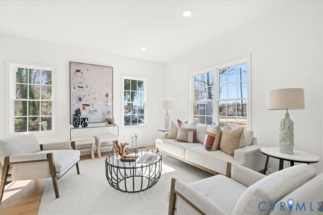 811 Spruce St, Hopewell, VA 23860