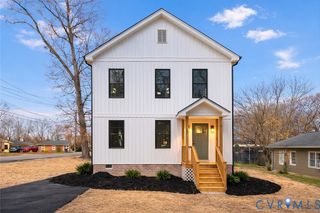 811 Spruce St, Hopewell, VA 23860
