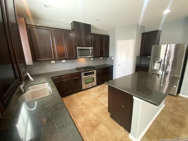 21227 Cinch, San Antonio, TX 78258