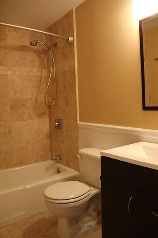 51 Schuyler Avenue 5A, Stamford, CT 06902