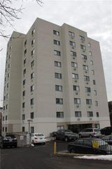 51 Schuyler Avenue 5A, Stamford, CT 06902