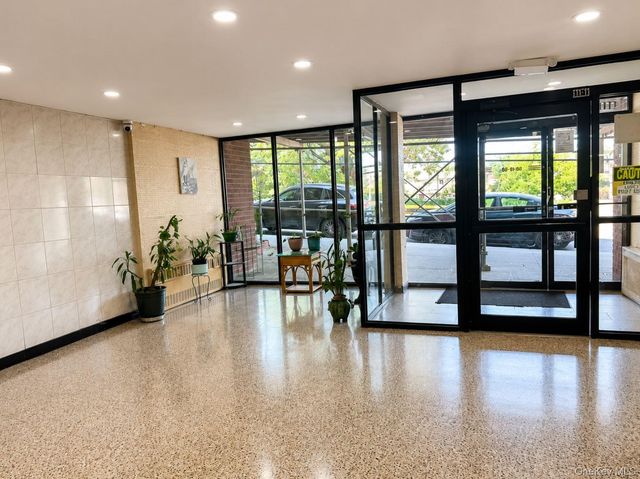 8616 60th Avenue 3P, Elmhurst, NY 11373