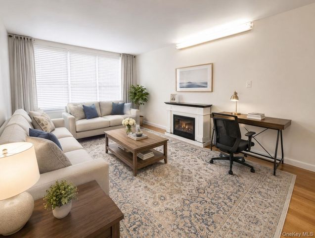 8616 60th Avenue 3P, Elmhurst, NY 11373
