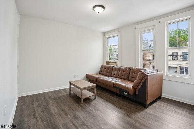 124 Highland Ave, Newark City, NJ 07104