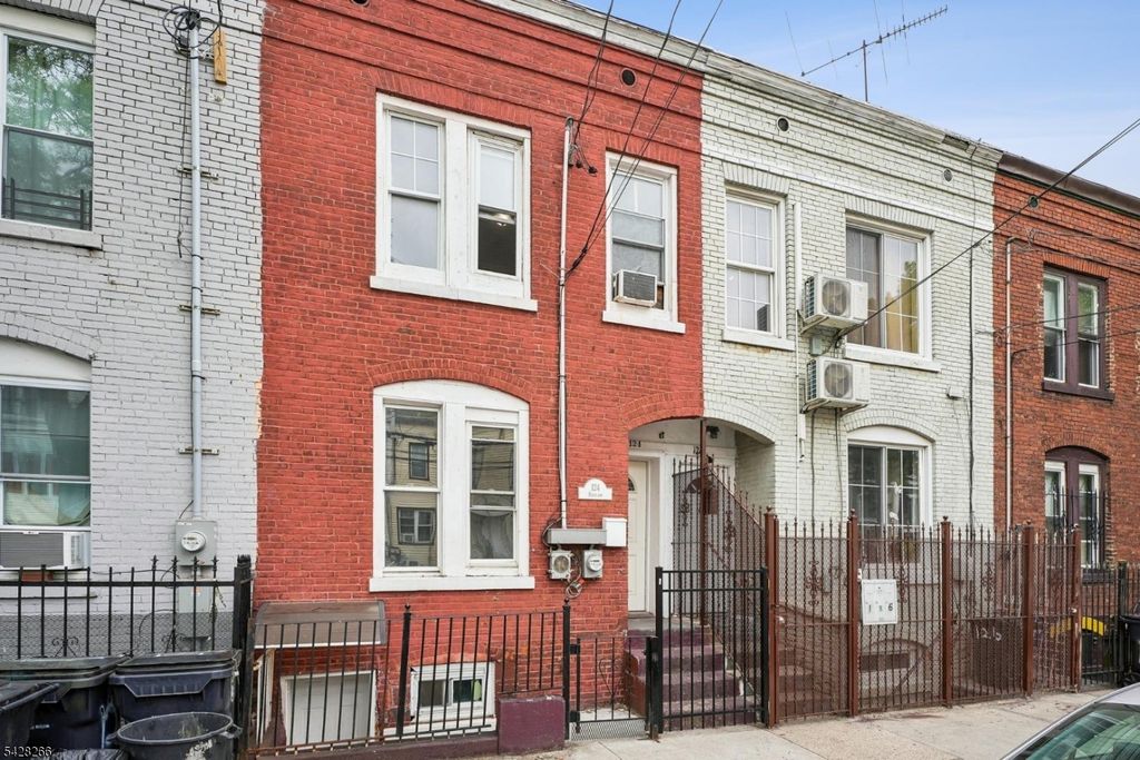 124 Highland Ave, Newark City, NJ 07104