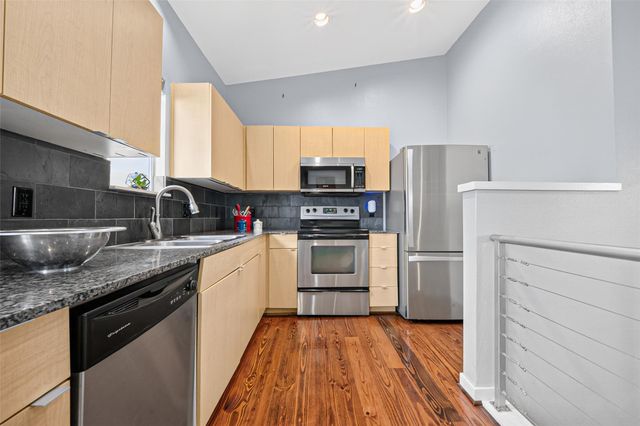 5920 Fairdale Lane 10, Houston, TX 77057