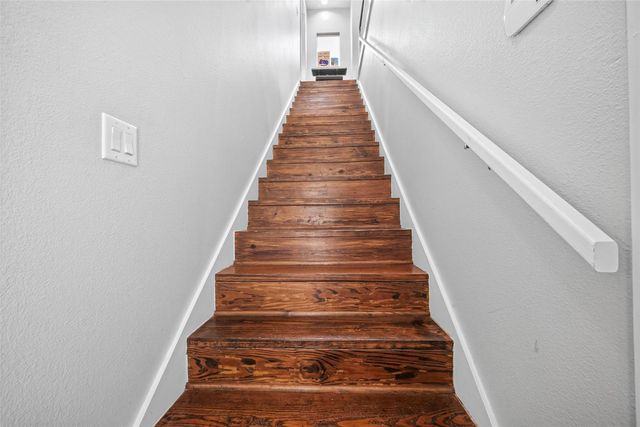 5920 Fairdale Lane 10, Houston, TX 77057
