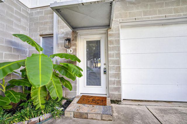 5920 Fairdale Lane 10, Houston, TX 77057