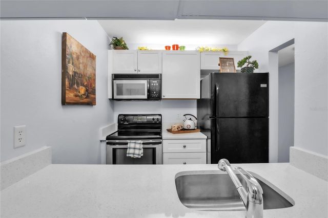 1799 N HIGHLAND AVENUE 22, Clearwater, FL 33755