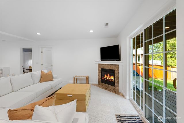 1376 N Parkstone Court, Bellingham, WA 98229