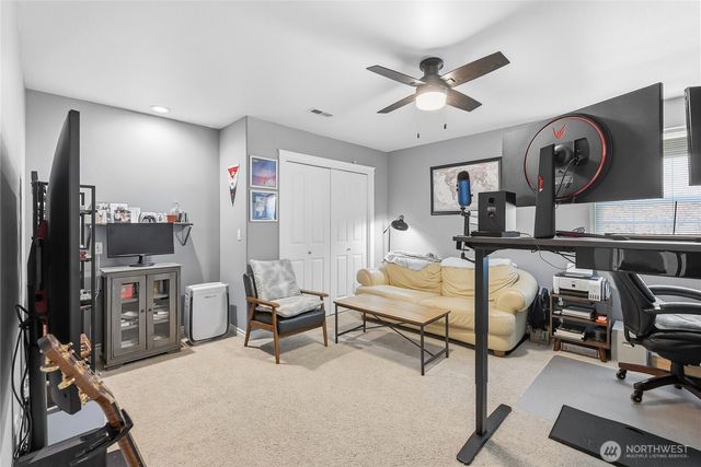 1376 N Parkstone Court, Bellingham, WA 98229