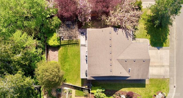 1376 N Parkstone Court, Bellingham, WA 98229