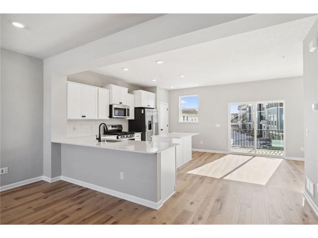 6770 Wildflower Way, Minnetrista, MN 55364