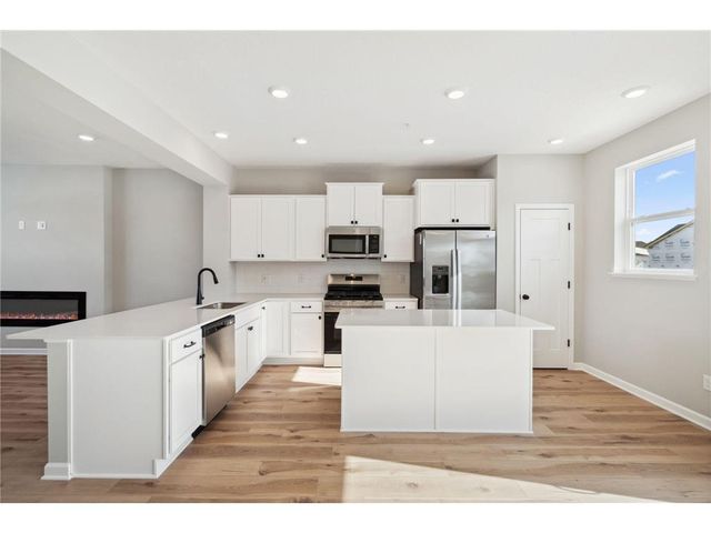 6770 Wildflower Way, Minnetrista, MN 55364