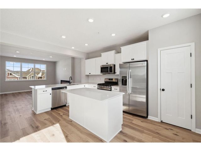 6770 Wildflower Way, Minnetrista, MN 55364