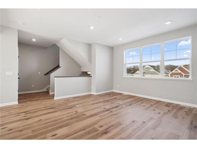 6770 Wildflower Way, Minnetrista, MN 55364