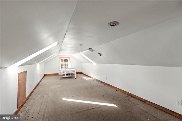 320 DUBS CHURCH RD, Hanover, PA 17331