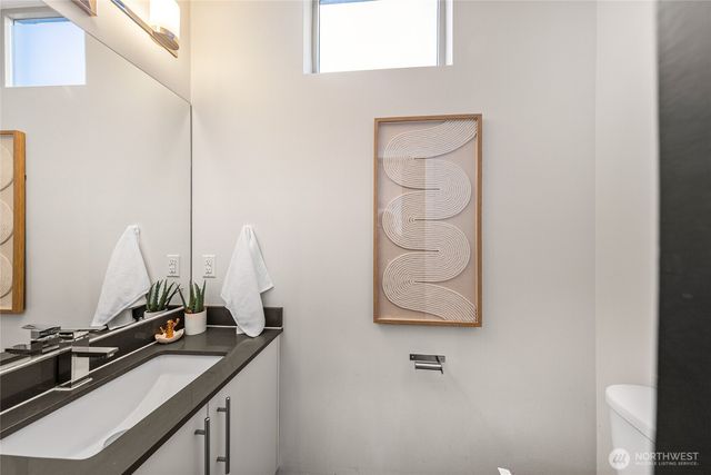 2035 NW 65th Street, Seattle, WA 98117