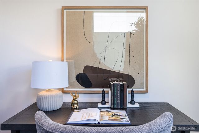 2035 NW 65th Street, Seattle, WA 98117