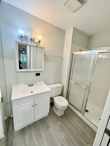 1482 Stonebridge Circle C3, Wheaton, IL 60189