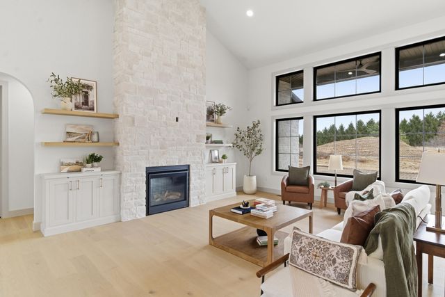 61121 Airpark Lane, Antwerp Twp, MI 49071