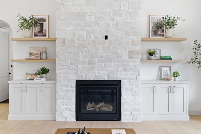 61121 Airpark Lane, Antwerp Twp, MI 49071