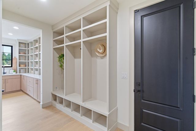 61121 Airpark Lane, Antwerp Twp, MI 49071