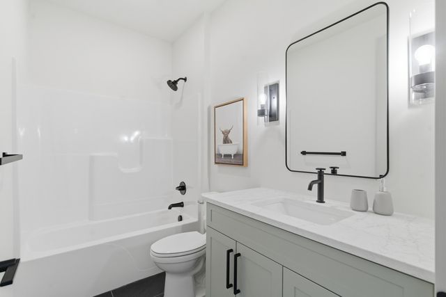 61121 Airpark Lane, Antwerp Twp, MI 49071