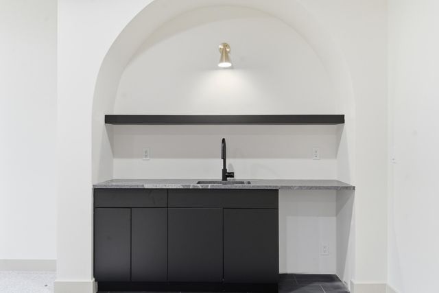 61121 Airpark Lane, Antwerp Twp, MI 49071