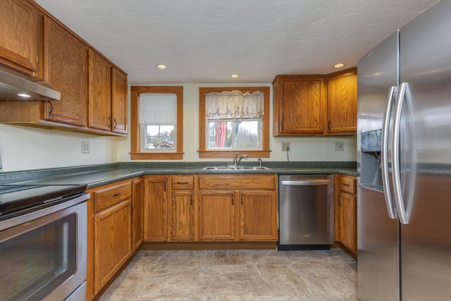 21 Hobart Street, Concord, NH 03303