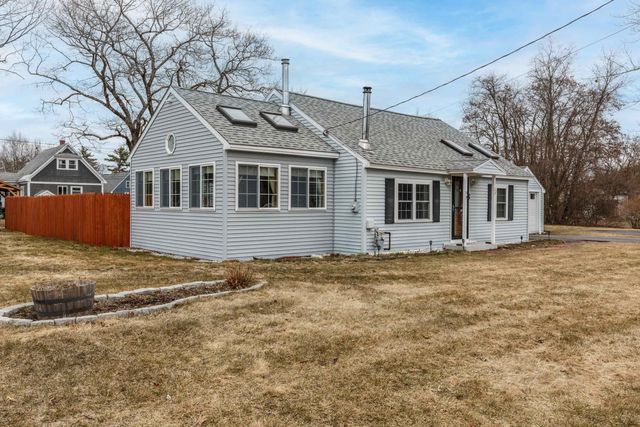 21 Hobart Street, Concord, NH 03303