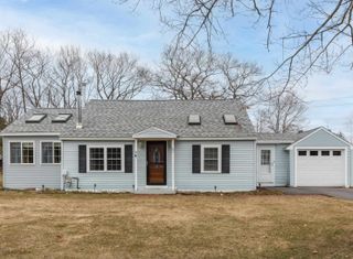 21 Hobart Street, Concord, NH 03303