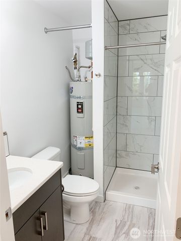 826 N Garden Street, Bellingham, WA 98225